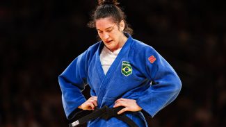 Medalhista olímpica, Mayra Aguiar é eliminada na estreia de Paris 2024