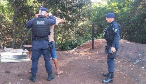 Imagem referente a Homem é preso por tráfico de drogas no Santa Cruz