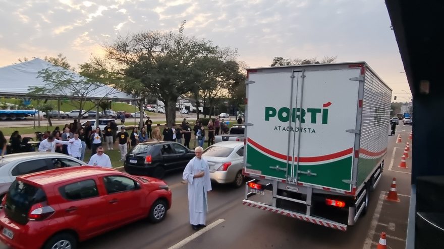 Cascavel recebe a tradicional bênção dos veículos em homenagem a São Cristóvão