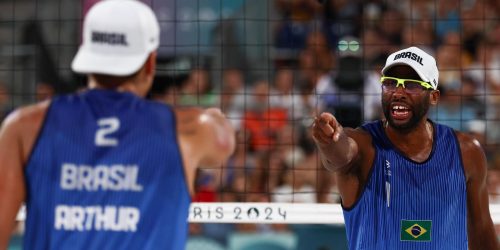 Imagem referente a Evandro e Arthur Lanci avançam para quartas do vôlei de praia