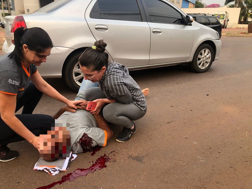 Ciclista fica ferido em grave acidente de trânsito na Avenida Piquiri