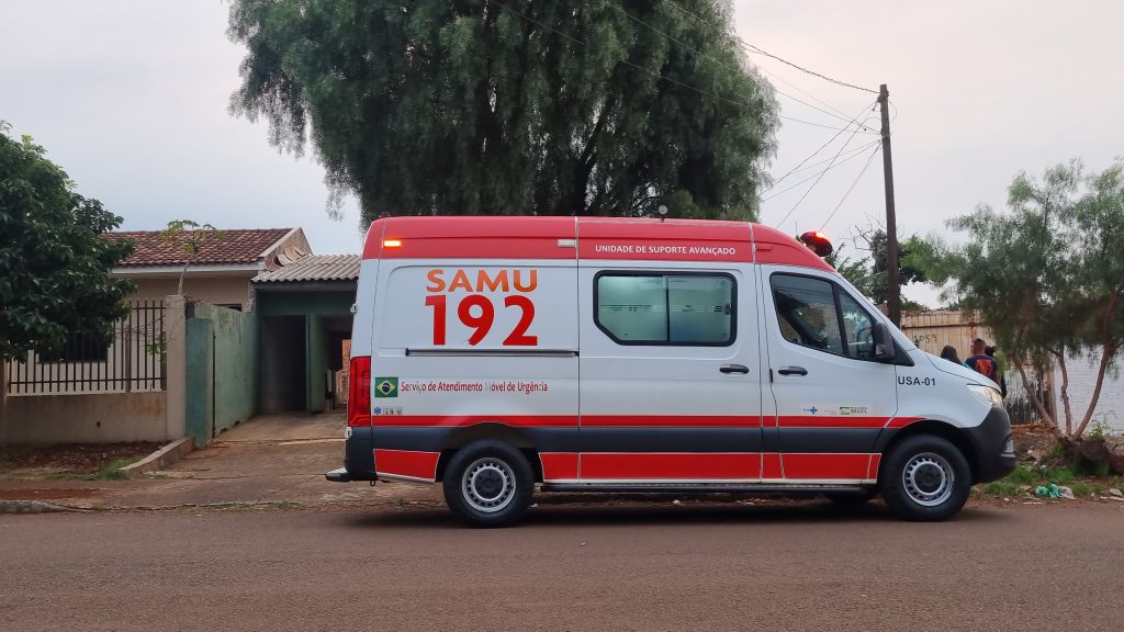 Mulher de 32 anos ingere mais de 30 comprimidos e fica inconsciente