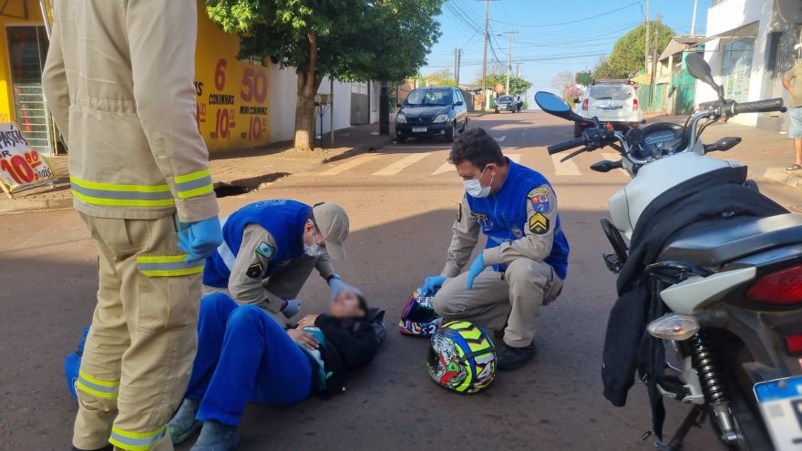 Passageira de moto fica ferida em acidente no Interlagos