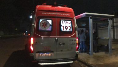 Imagem referente a Tragédia no ponto de ônibus: mulher passa mal e morre esperando transporte
