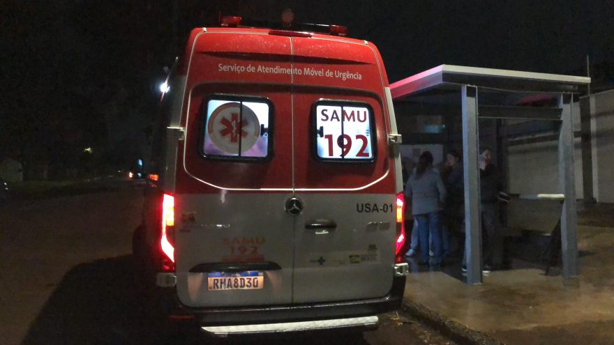 Tragédia no ponto de ônibus: mulher passa mal e morre esperando transporte