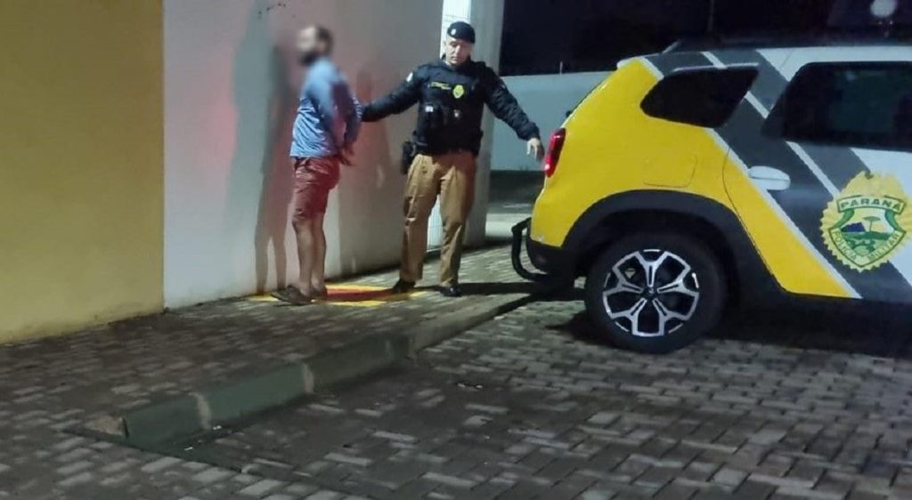 Maria da Penha: homem é preso após bater na própria mulher no bairro Santa Cruz