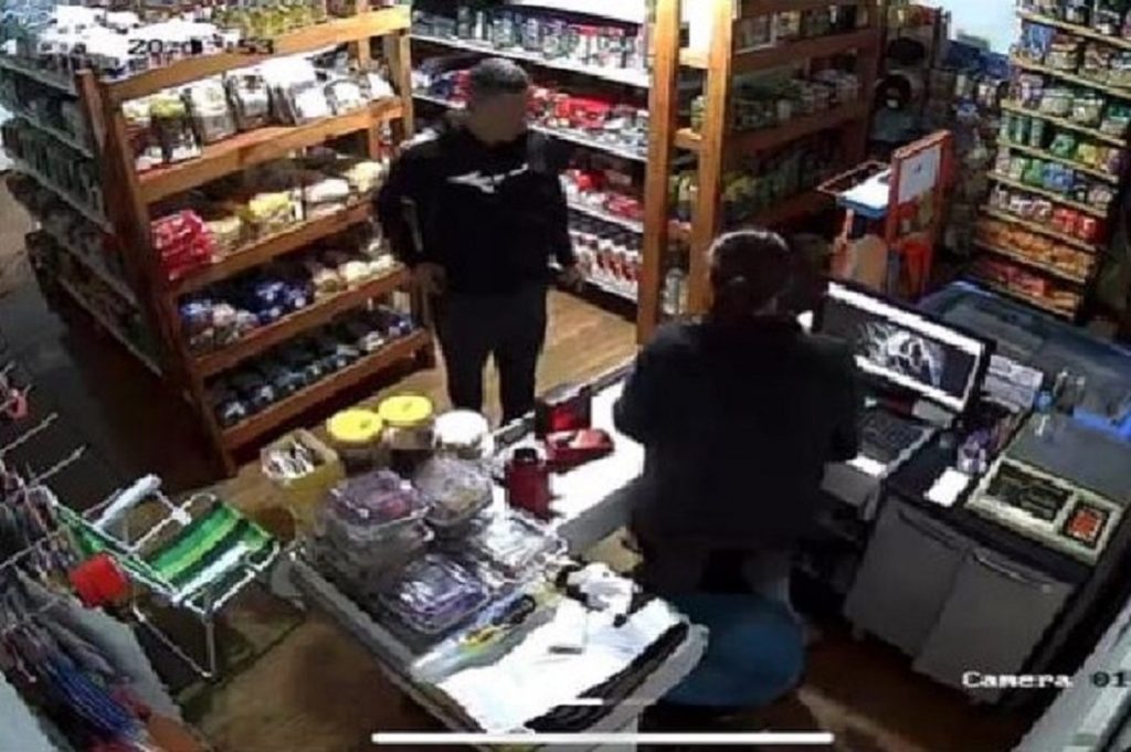 Homem armado assalta mercado de Palotina