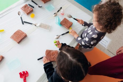 MON Primeiros Passos: oficina para crianças de 1 a 2 anos será inspirada na mostra “O Jardim”