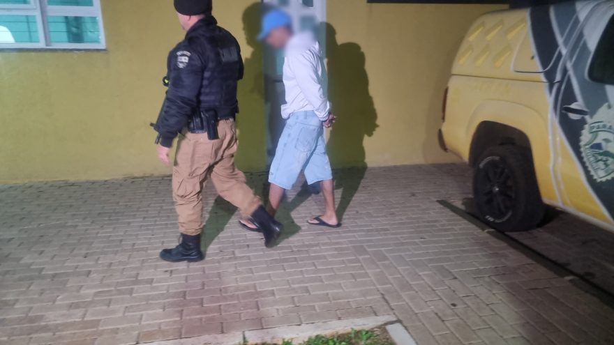 Amostradinho! Jovem é detido com Onix com placas de Santa Catarina e Chassi de Minas Gerais