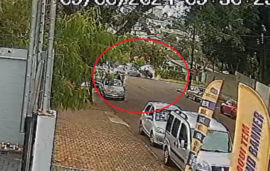 Por outro ângulo: Câmera flagra Polo capotando no Parque São Paulo
