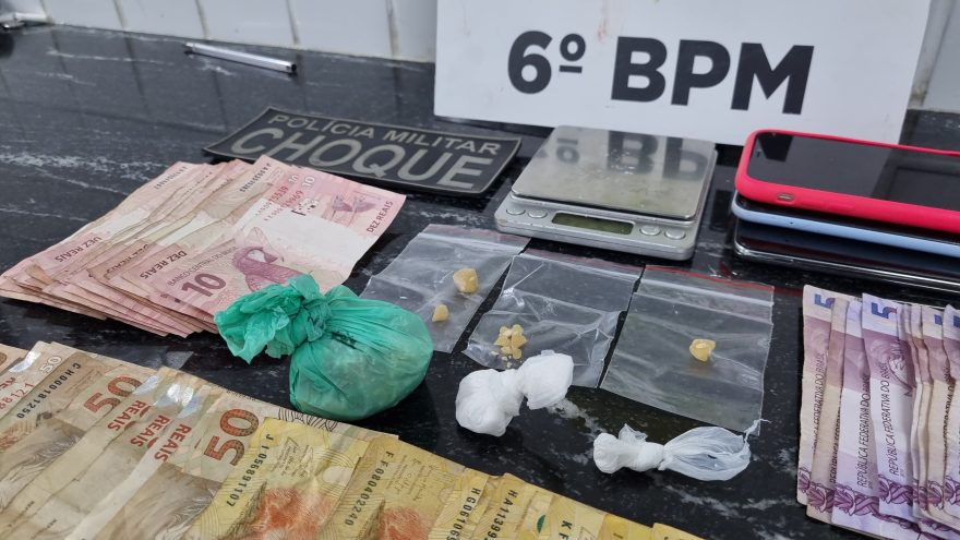 Choque estoura ponto de tráfico de drogas no Julieta Bueno e encaminha seis à delegacia