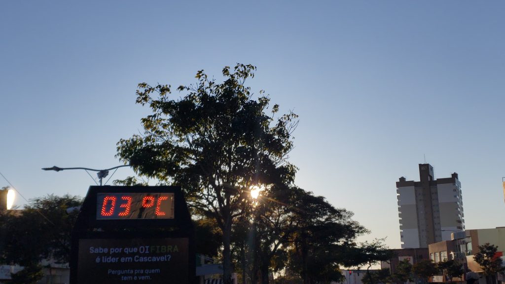 Sábado será marcado por frio intenso em Cascavel; máxima não passa dos 14°C