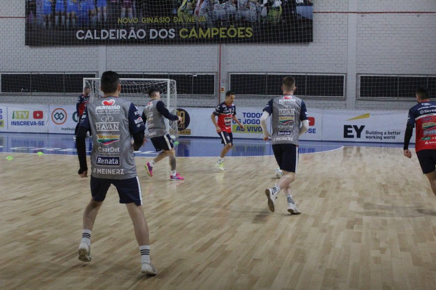 Cascavel Futsal tem confronto direto com o São José pela LNF