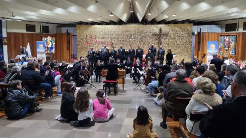 Concerto em homenagem às vítimas de acidente aéreo é realizado na Catedral de Cascavel