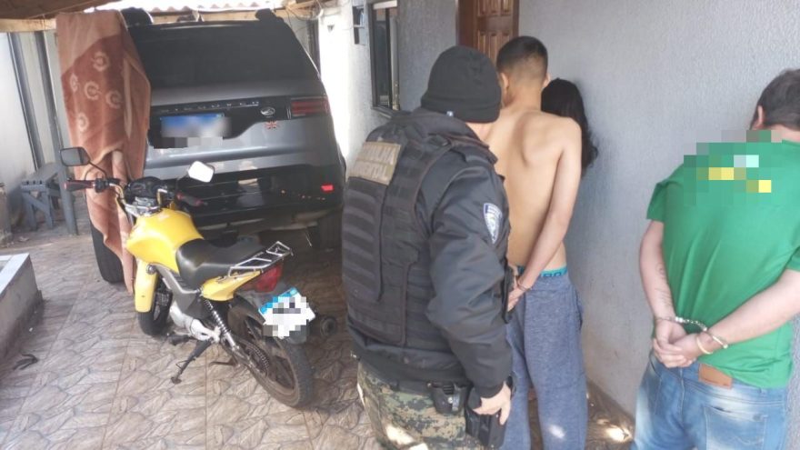 Land Rover Discovery com indicativo de furto é recuperada pela Guarda Municipal