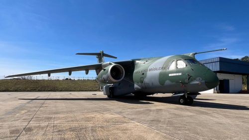 Imagem referente a FAB disponibiliza avião para transporte de urnas funerárias das vítimas do voo 2283 até Cascavel