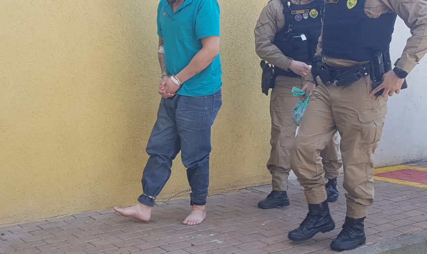 Homem esfaqueado no bairro Floresta é preso e encaminhado à Delegacia após receber alta médica