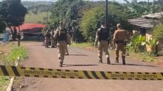 Homem mantém irmã em cárcere privado e ameaça com faca em Diamante Do Oeste