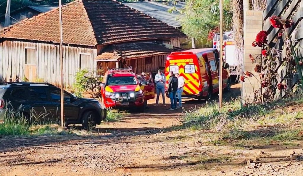 Trator tomba e causa morte de idoso de 68 anos em Apucarana