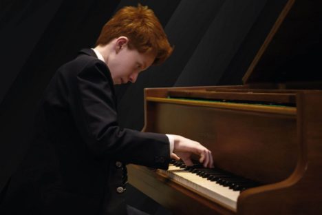 Revelação do Paraná: Teatro Guaíra recebe jovem talento do piano Inácio Wildt Imagem referente a Revelação do Paraná: Teatro Guaíra recebe jovem talento do piano Inácio Wildt
