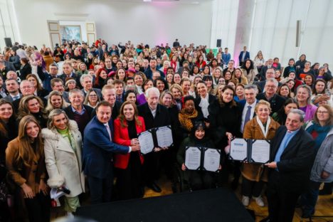 Imagem referente a Empresas e instituições do Paraná podem aderir ao selo que reconhece ações pelas mulheres