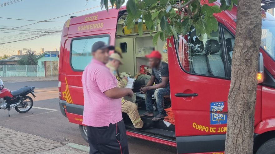 Mulher e criança ficam feridos em acidente no Santo Onofre