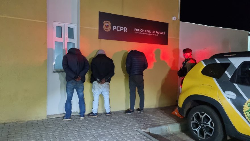 PM captura trio suspeito de furtar 10kg de fios no bairro Cancelli
