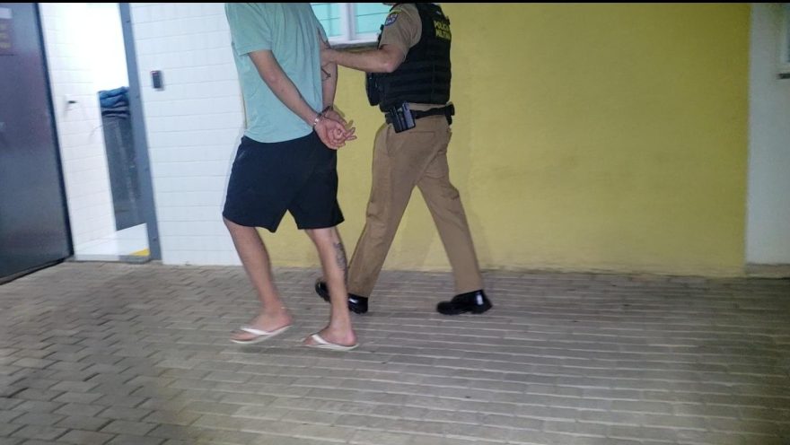 Rapaz de 24 anos é detido após descumprir medida protetiva