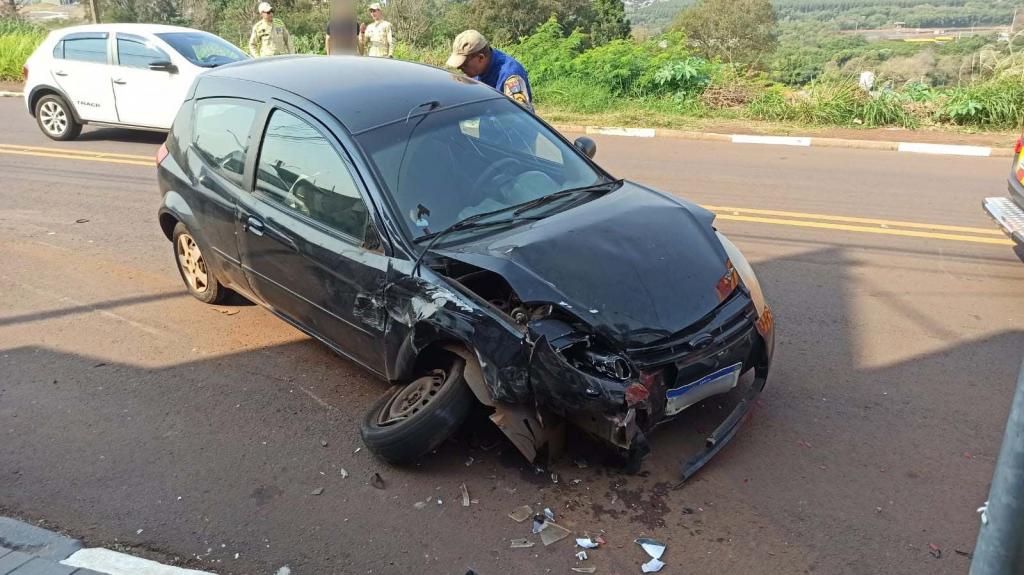 Homem é detido por embriaguez ao volante, após causar acidente entre quatro veículos em Toledo