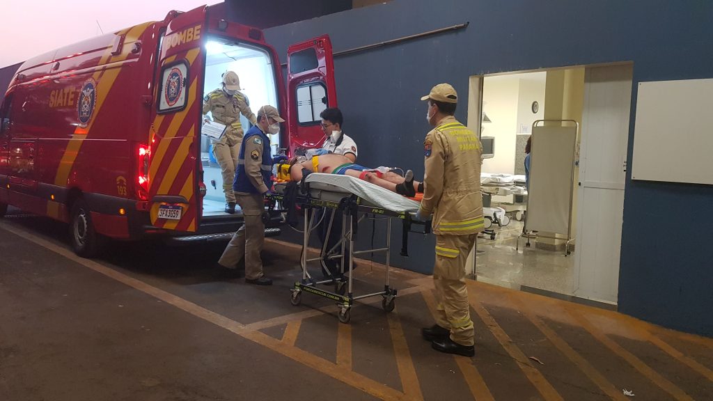 “Ele sofreu um TCE”, diz médico após atendimento à vítima de queda de moto às margens da BR-277