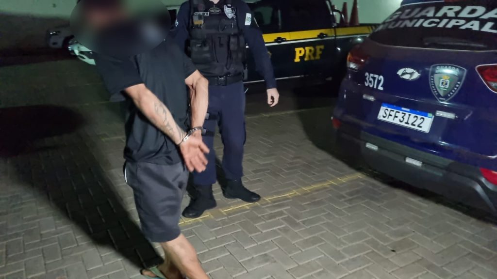 Homem que era procurado pelo crime de furto é detido pela Guarda Municipal de Cascavel