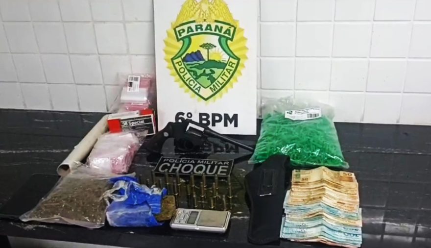 Choque encontra drogas, armas e dinheiro em residência após disparo de arma de fogo no Interlagos