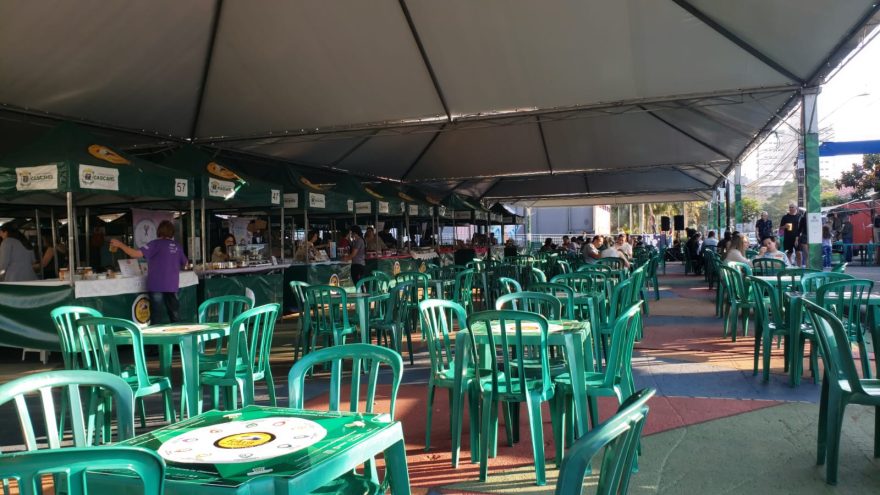 Domingo é dia de Feira do Teatro em Cascavel