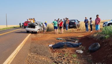 Imagem referente a Grande efetivo de socorro é mobilizado após grave capotamento com morte na PR-180