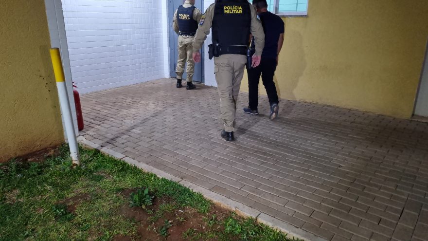 Homem é detido após perseguir adolescente em Santa Tereza do Oeste