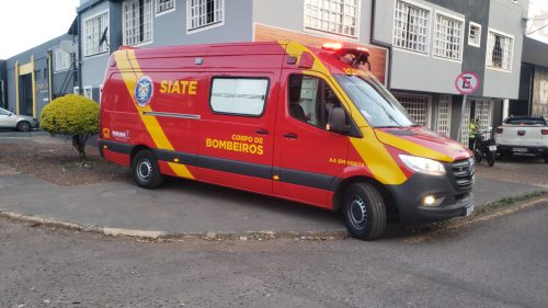 Mulher fica ferida após homem cair sobre ela em ônibus de transporte publico Imagem referente a Mulher fica ferida após homem cair sobre ela em ônibus de transporte publico