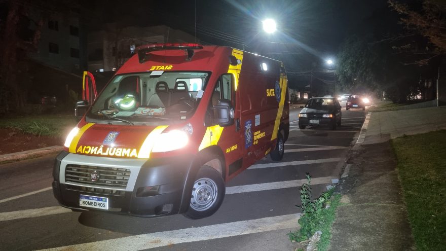 Batida entre carros é registrada na Região do Lago e homem fica ferido