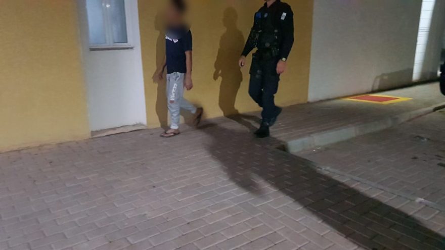 Menor é apreendido após gastar R$ 169 em cartão de crédito que teria encontrado na rua