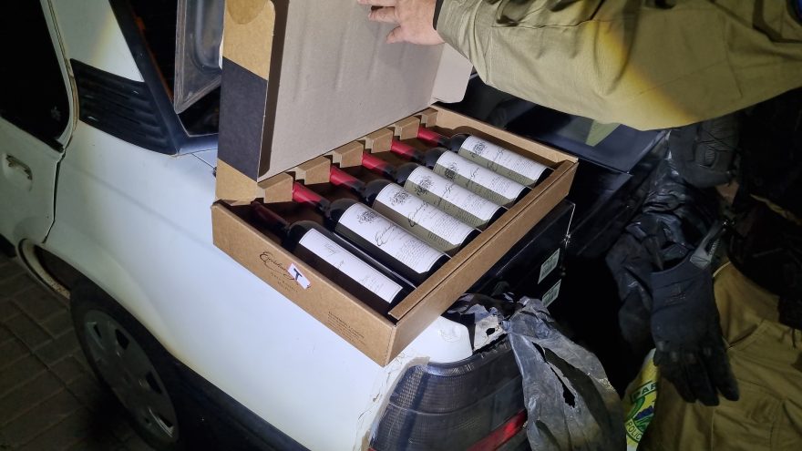 PM frustra descaminho e apreende 80 caixas de vinho na rodovia BR-369