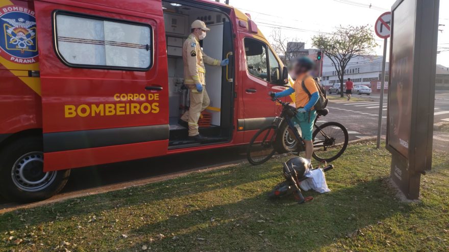 Jovem de 20 anos fica ferida em acidente na Avenida Tancredo Neves