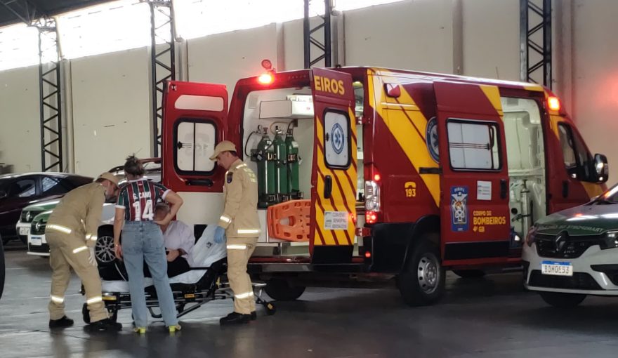 Siate é acionado para atender pessoa ferida na 10ª Regional de Saúde em Cascavel
