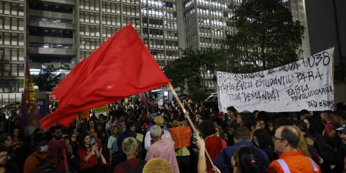 Imagem referente a Estudantes voltam a ocupar prédio principal da Uerj