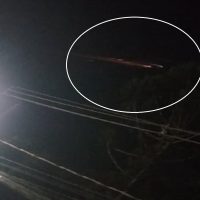 Imagem referente a Chuva de meteoros? Fenômeno luminoso intriga internautas de Cascavel e Guaraniaçu
