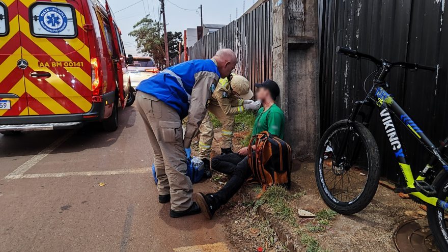 Ciclista fica ferido ao ser atingido por Toyota SW4 na Rua Gandhi