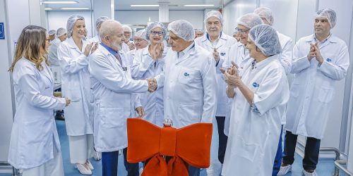 Imagem referente a Brasil inaugura fábrica de medicamentos para diabetes e obesidade