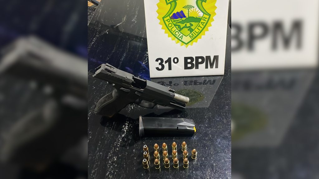 Homem é preso após ameaçar pessoas em bar no Reassentamento São Francisco em Cascavel Homem é preso após ameaçar pessoas em bar no Reassentamento São Francisco em Cascavel
