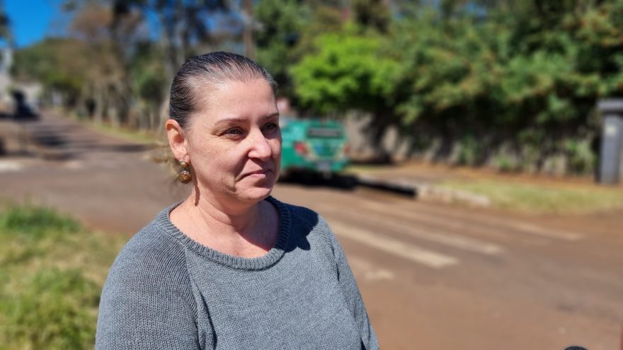 Filha entra em desespero ao ver que pai é uma das vítimas de ataque dos Pitbulls