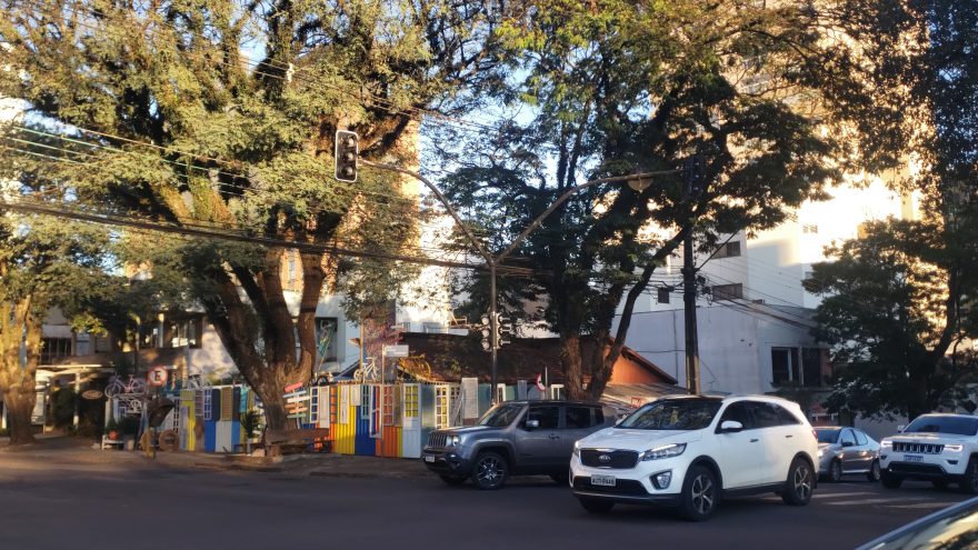 Atenção! Semáforos das ruas Paraná e Vicente Machado estão em amarelo intermitente