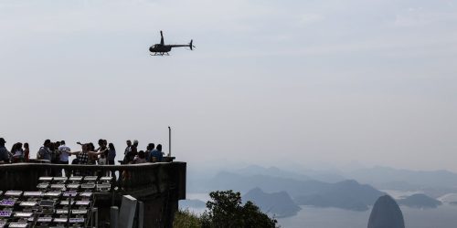 Imagem referente a Voos panorâmicos de helicóptero no Rio seguirão novas regras