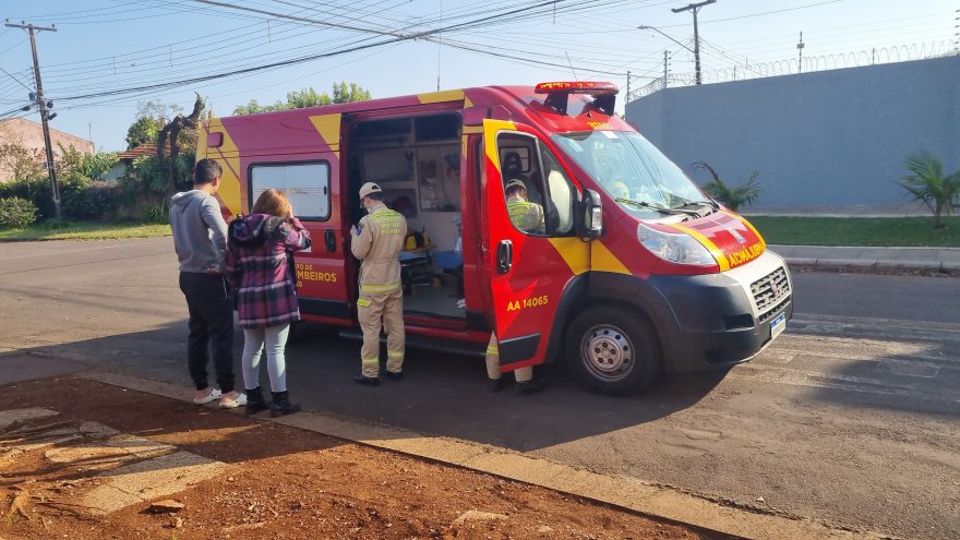 Acidente entre moto e caminhonete deixa motociclista ferido no Universitário